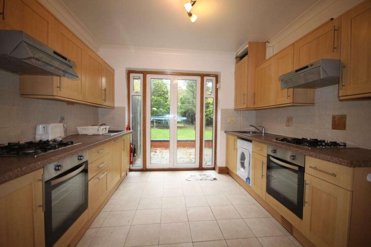 Draycott Bed & Breakfast Лондон Екстериор снимка